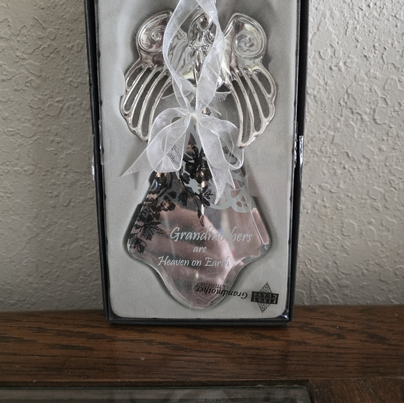 NEW mirror angel "Grandmother's are angels on earth" ornament. - Picture 4 of 4
